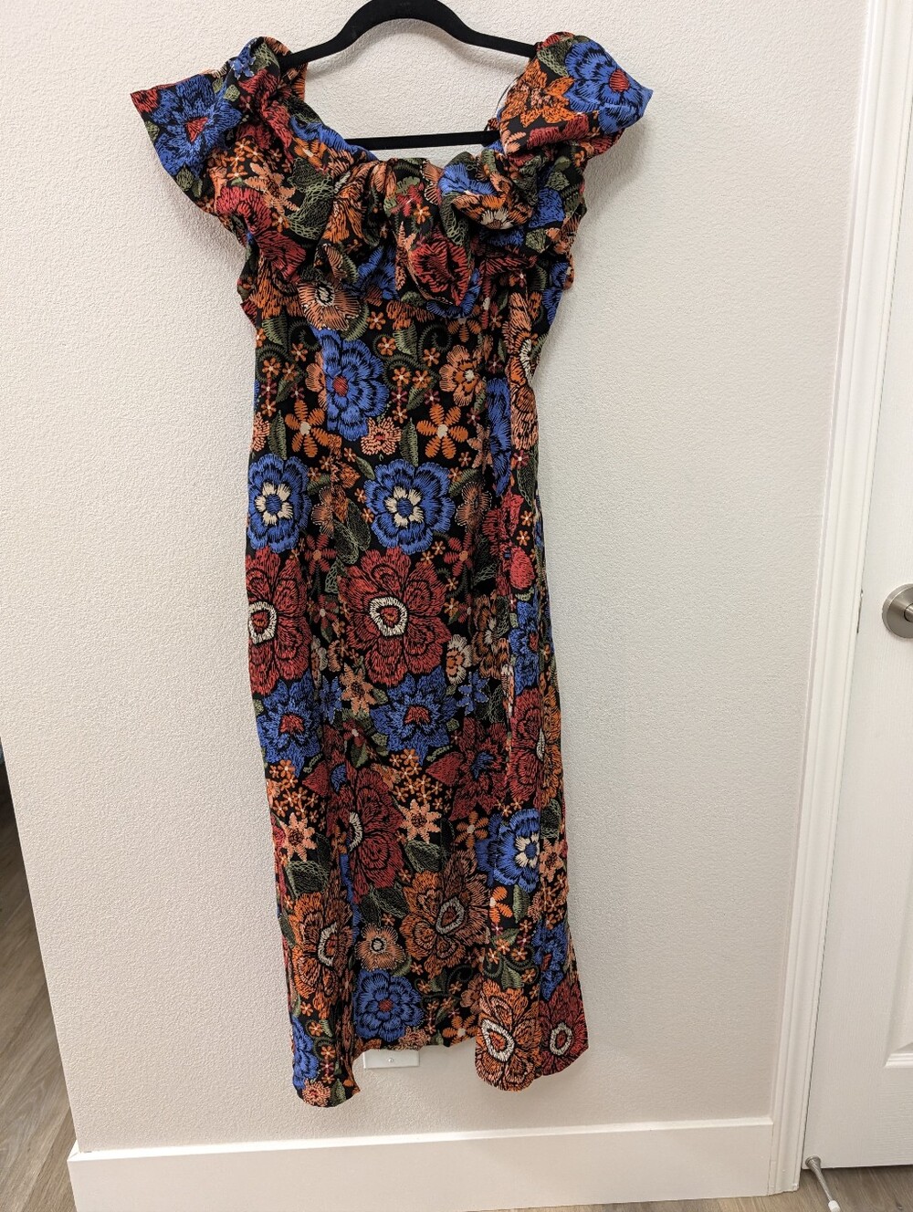 Source Unknown Floral Off-Shoulder Midi Dress in Blue, Red, Orange, Green